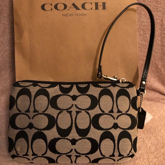 NWT Coach Signature Wrislet - Picture 3 of 6